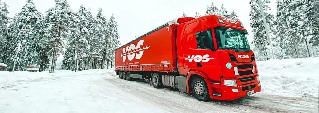 Vrachtwagen Vos Met Transport Naar Finland