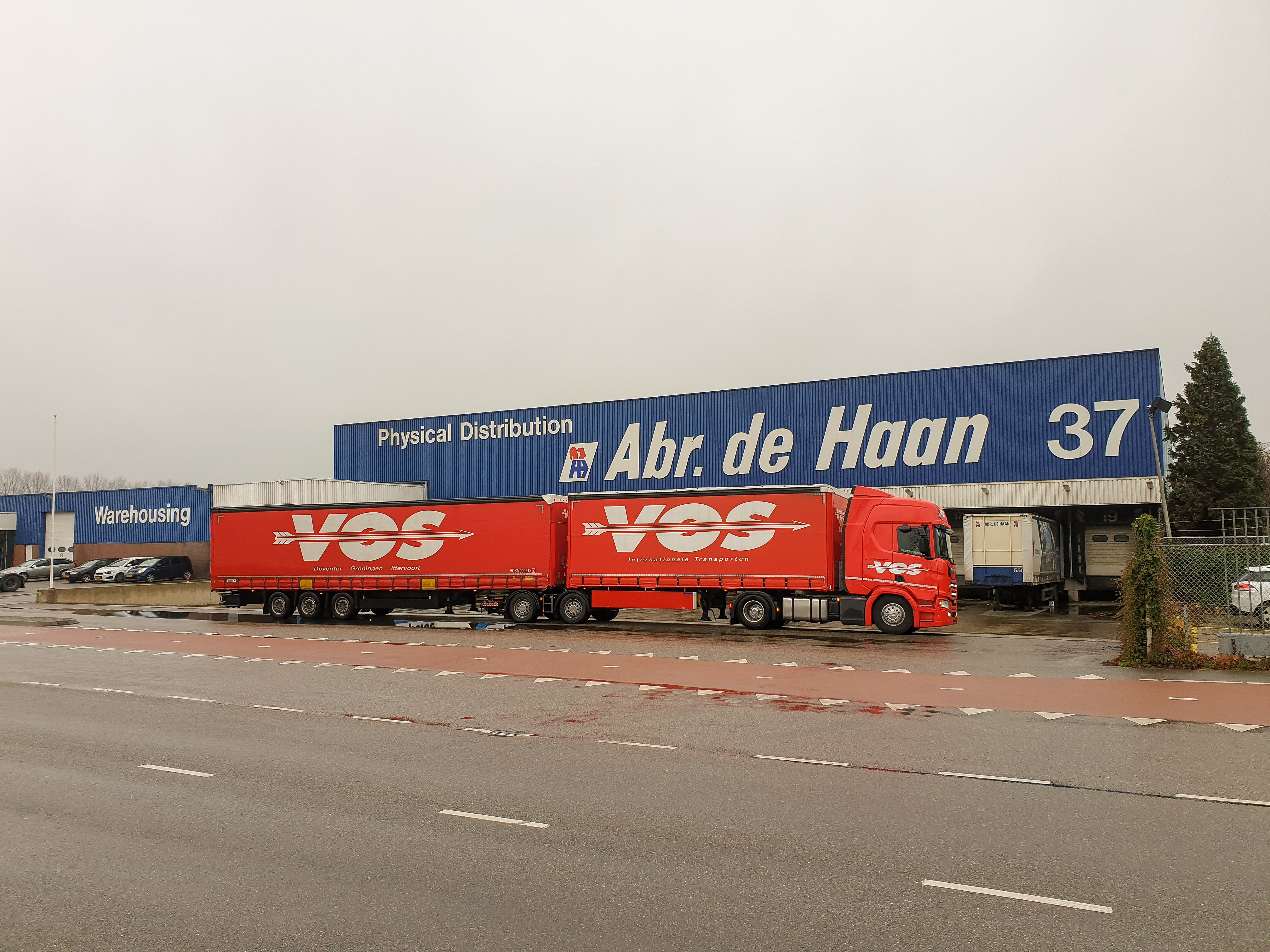 Vos Transport neemt abr. de Haan logistics over